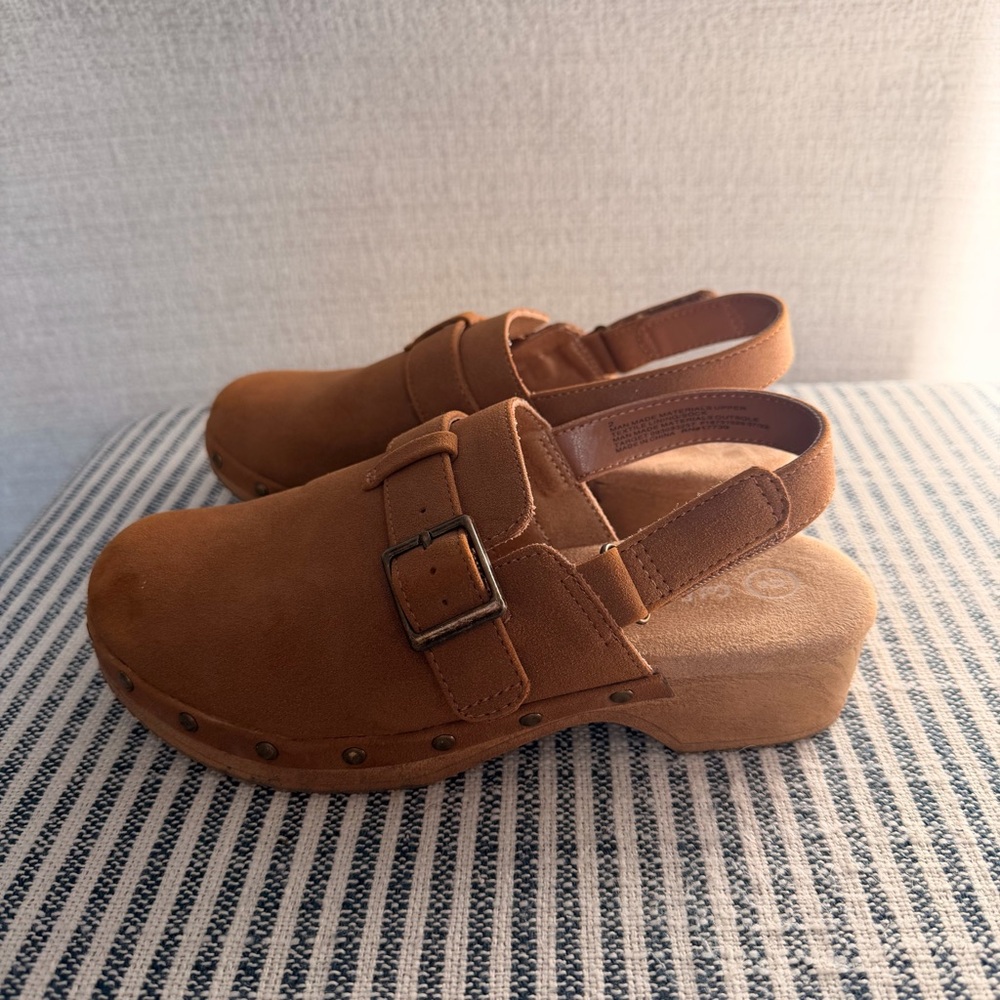 Cat & Jack Girls Clogs